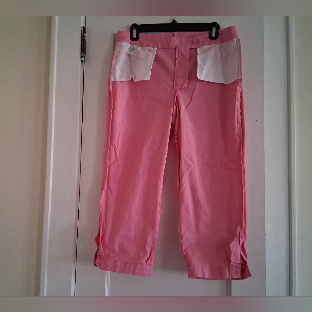 Talbots Cropped Pink Button-Hem Capris - Picture 7 of 8